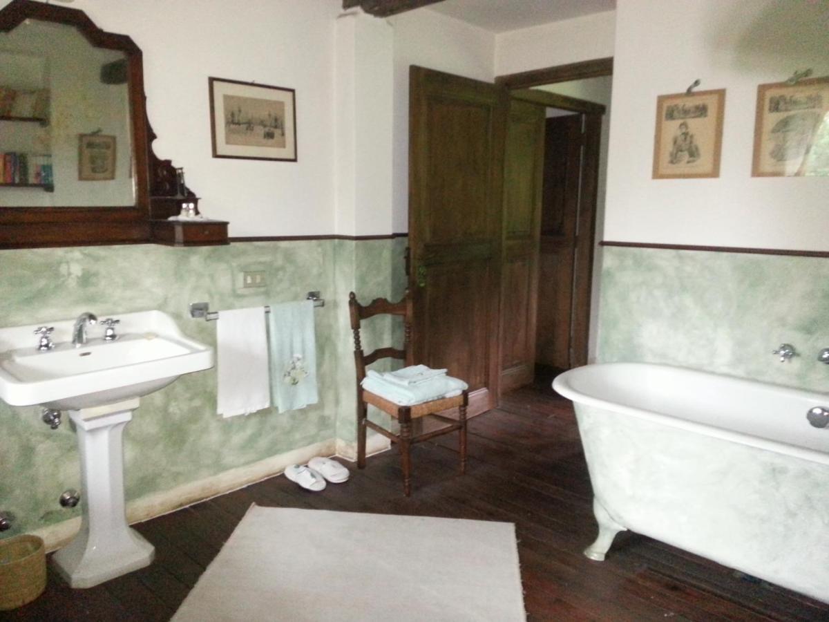 Antica Cascina Del Medico Hotel Muzzano Eksteriør billede